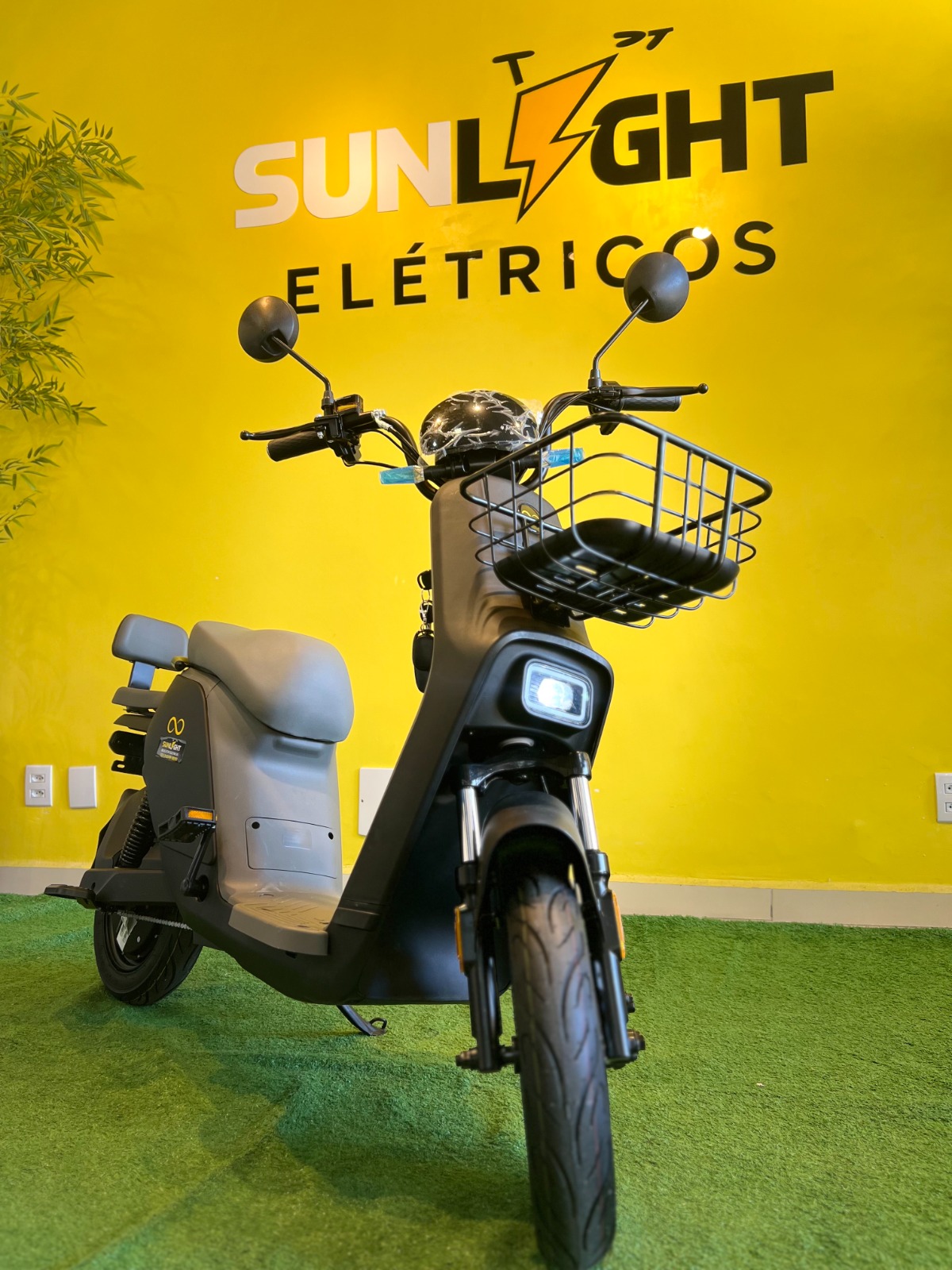 A2 S 1000W